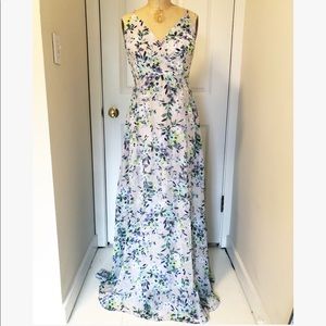 Lulu’s Chiffon Floral Maxi Dress